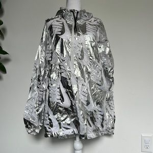 Nike Men’s Silver Jacket